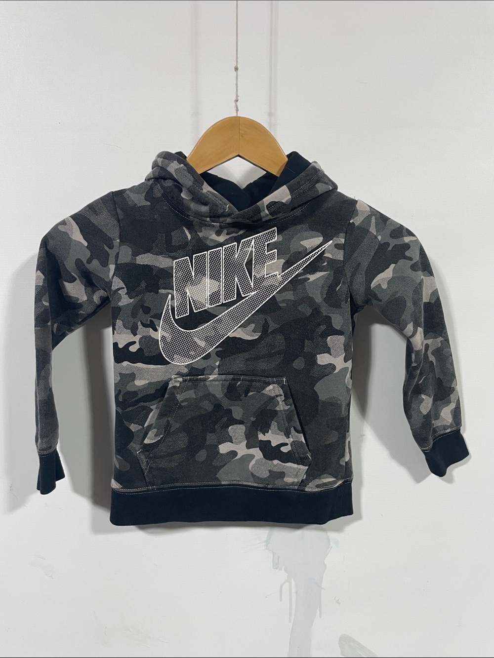 Nike Kids Black & Gray Camo Hoodie